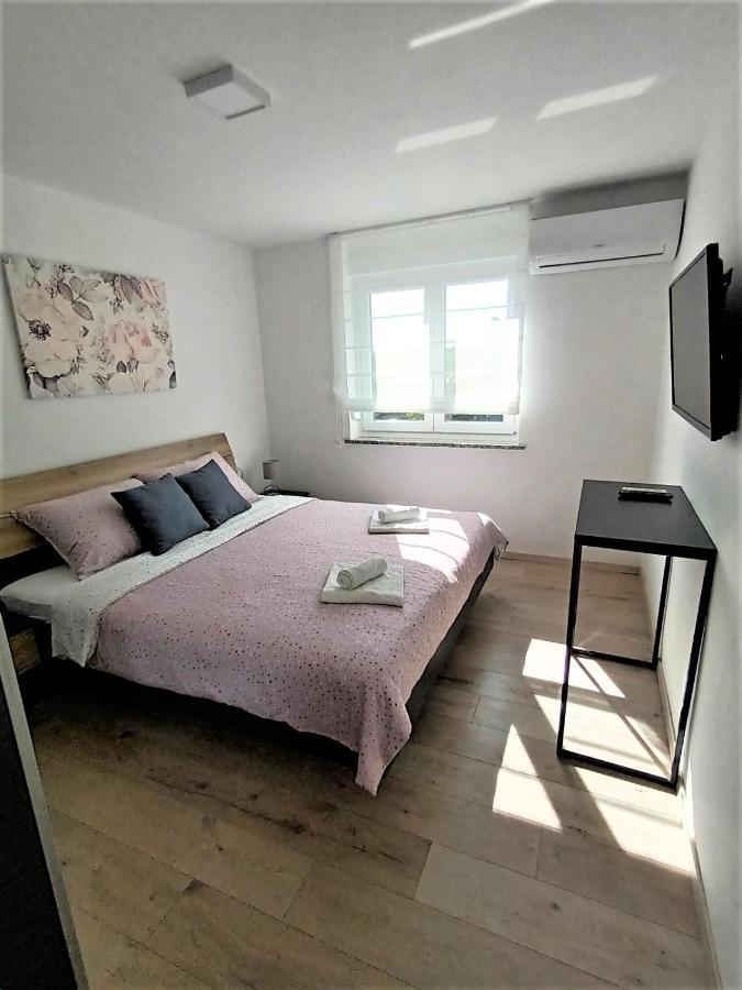 Apartman Dori Pula Dış mekan fotoğraf